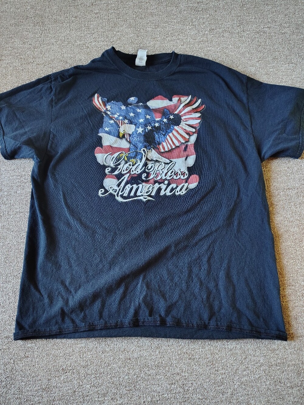 Gildan Heavy Cotton Men's XL Black Crew Neck Short Sleeve USA Bald Eagle Tee